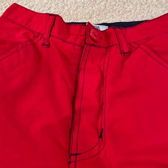 BOYS SIZE SIX HANG TEN SWIMSUIT - Picture 3 of 9